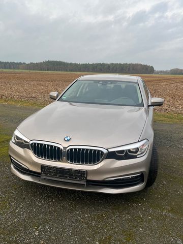 BMW 520i A -