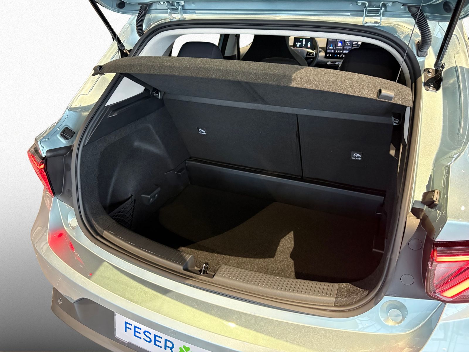 MG MG4 EV Urban - Bild 12
