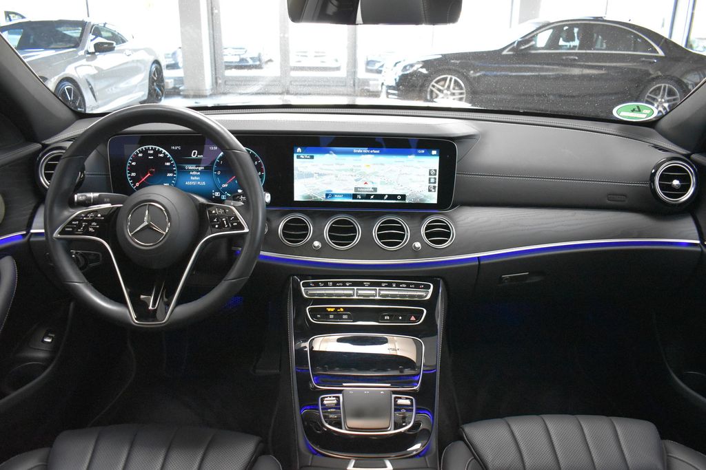 Mercedes-Benz E 300 de 4M NIGHT DISTR HUD AIR 360° NETTO 33000