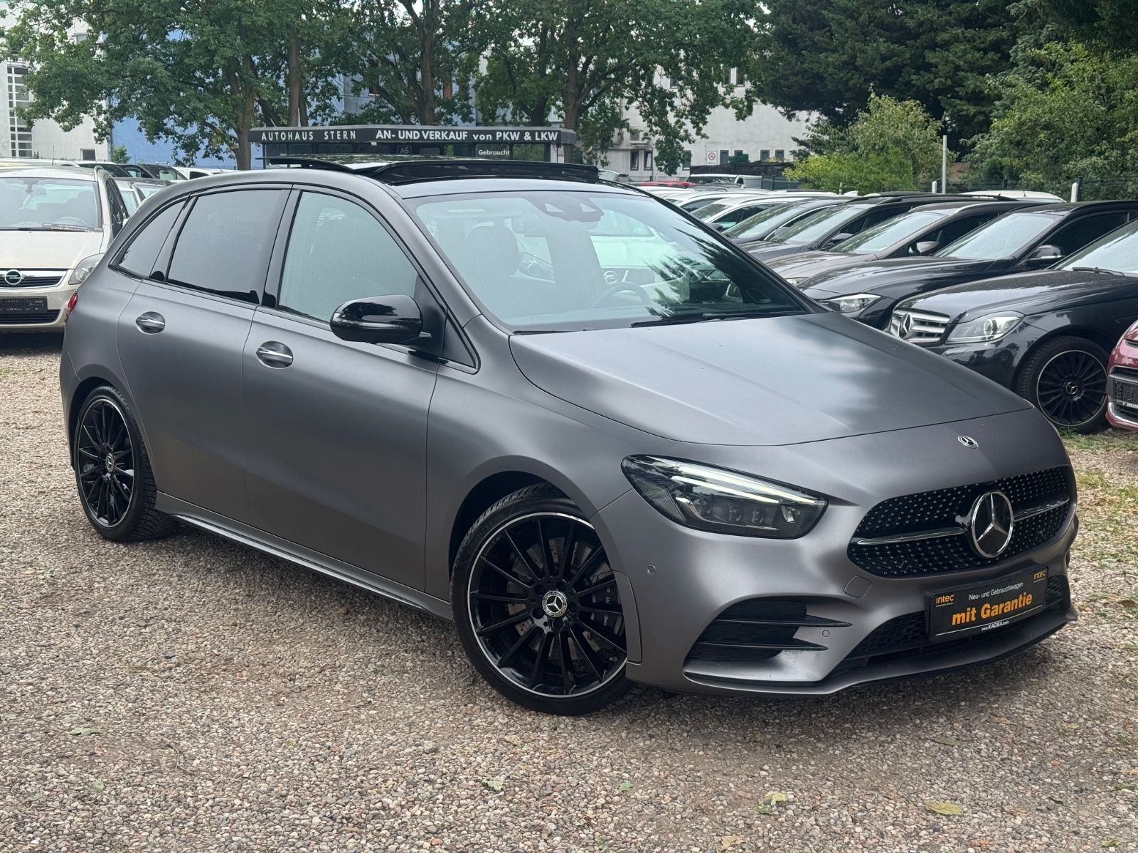 MERCEDES-BENZ B 220 4Matic AMG Line TÜV NEU*Memory Sitze*Pano