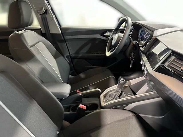 A1 Sportback 25 TFSI ADVANCED S TRONIC +PDC+SHZ+