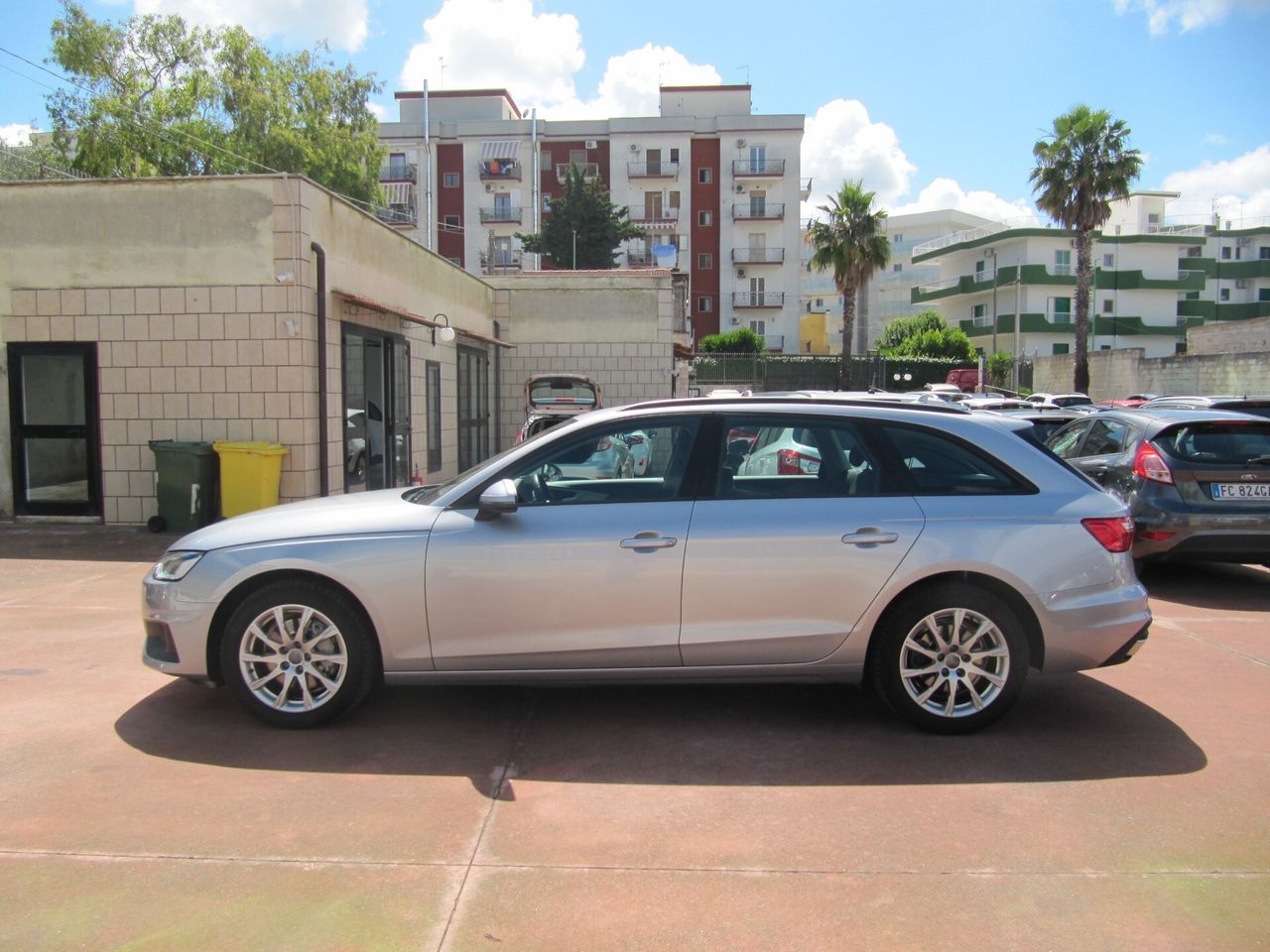 Audi A4 Avant 40 TDI quattro S tronic Business imagem 2