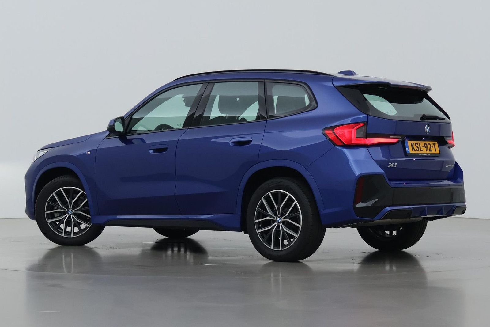 BMW X1 sDrive18i | M-Sport | sitzheizung | kamera | imagem 2