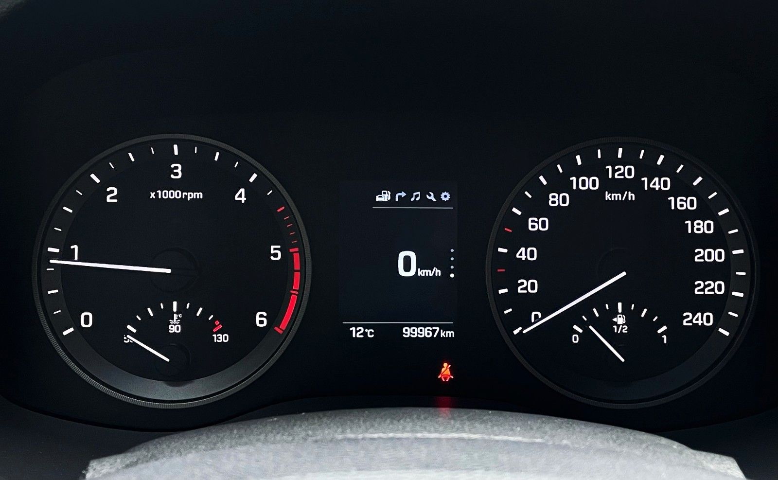 Fahrzeugabbildung Hyundai Tucson 1.7CRDi  KLIMAAUT NAVI SITZHZG CAM 2.Hd