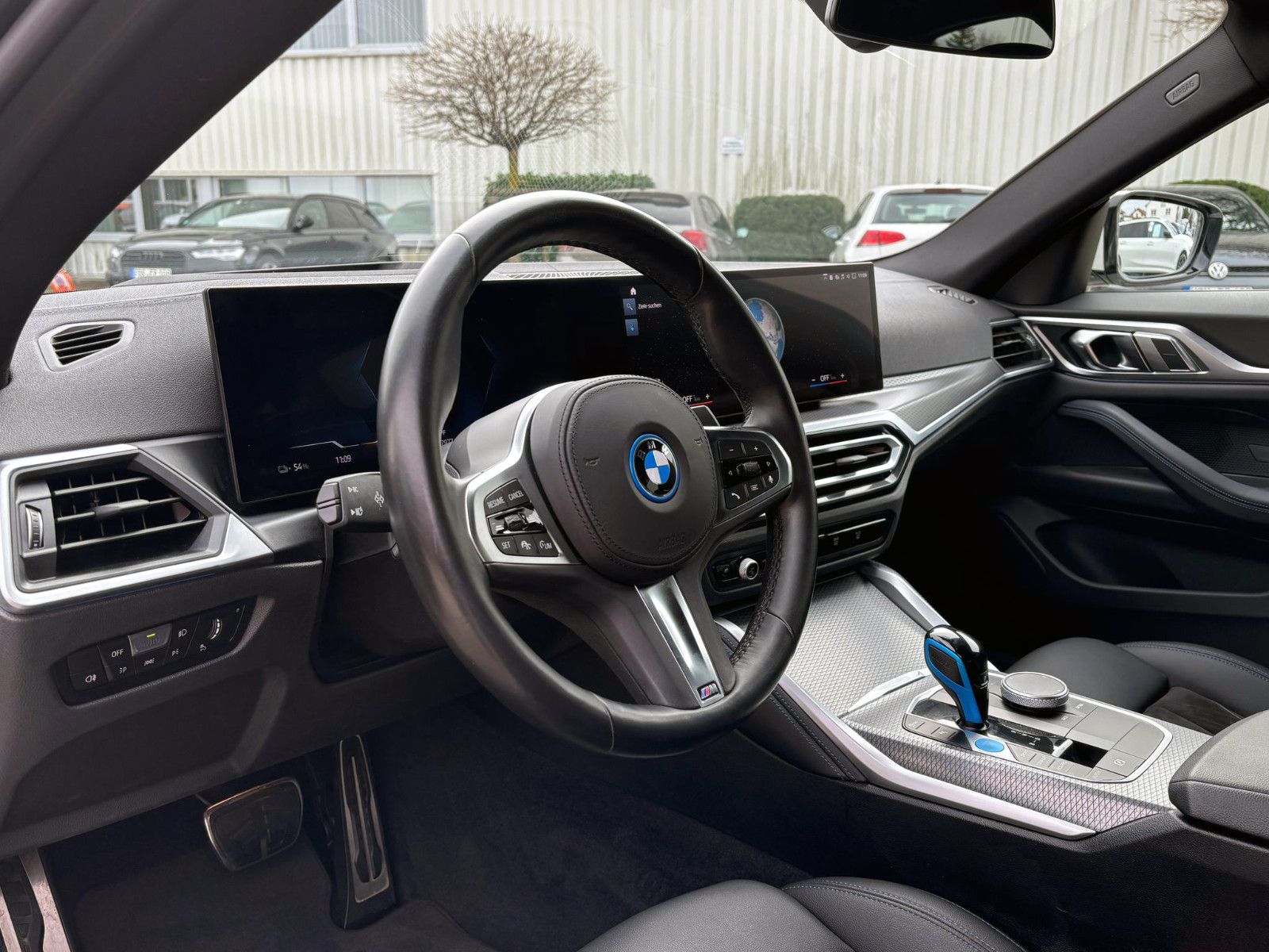 Fahrzeugabbildung BMW i4 eDrive40 Gran Coupe M-Sport LED AHK KAM ACC