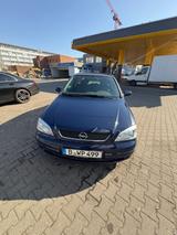 Opel Astra 1.6 Njoy Automatik Njoy - Opel Astra Njoy mit Benzin-Antrieb