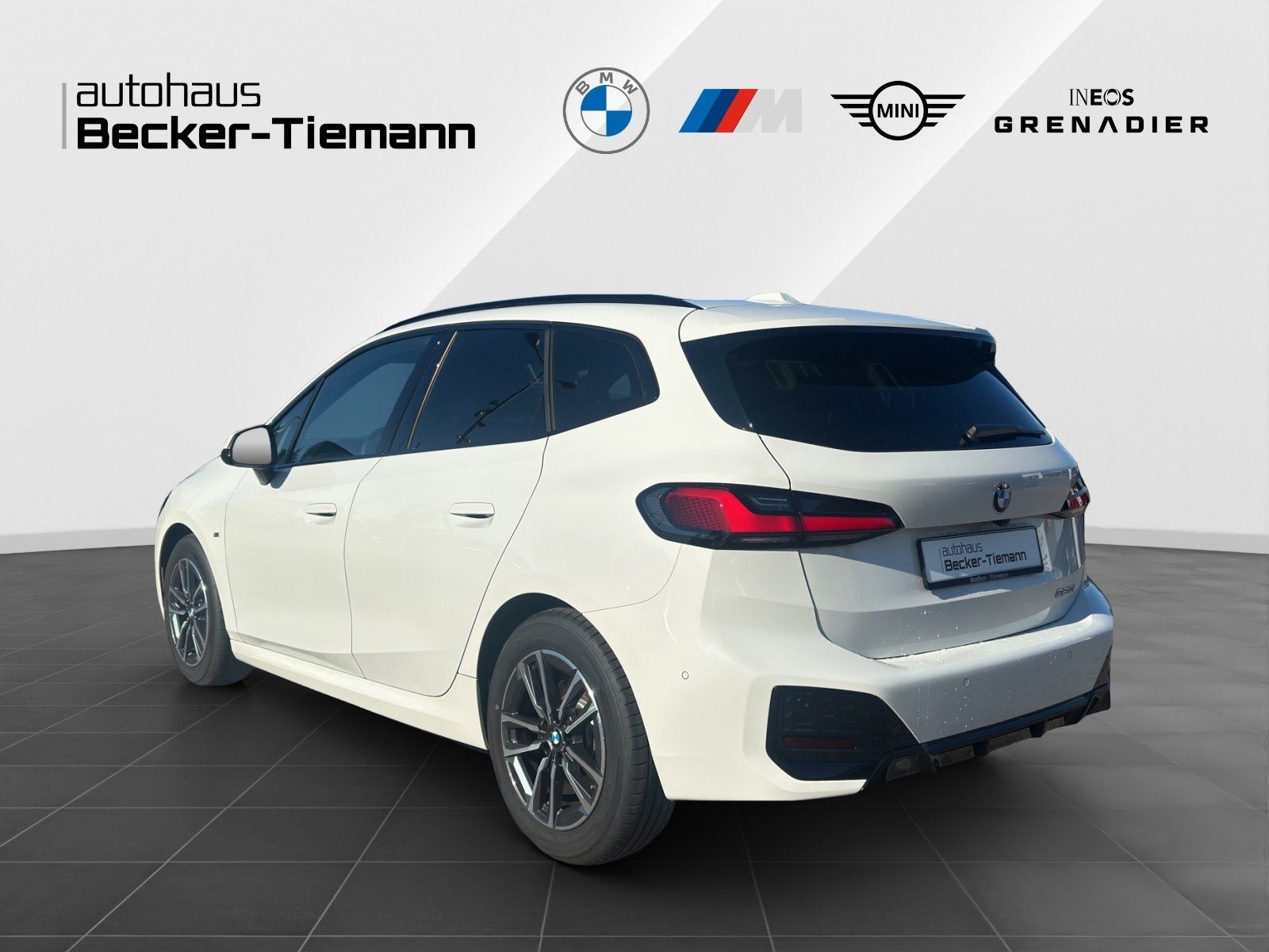 BMW 220i Active Tourer M Sport AHK Kamera Adap foto 5