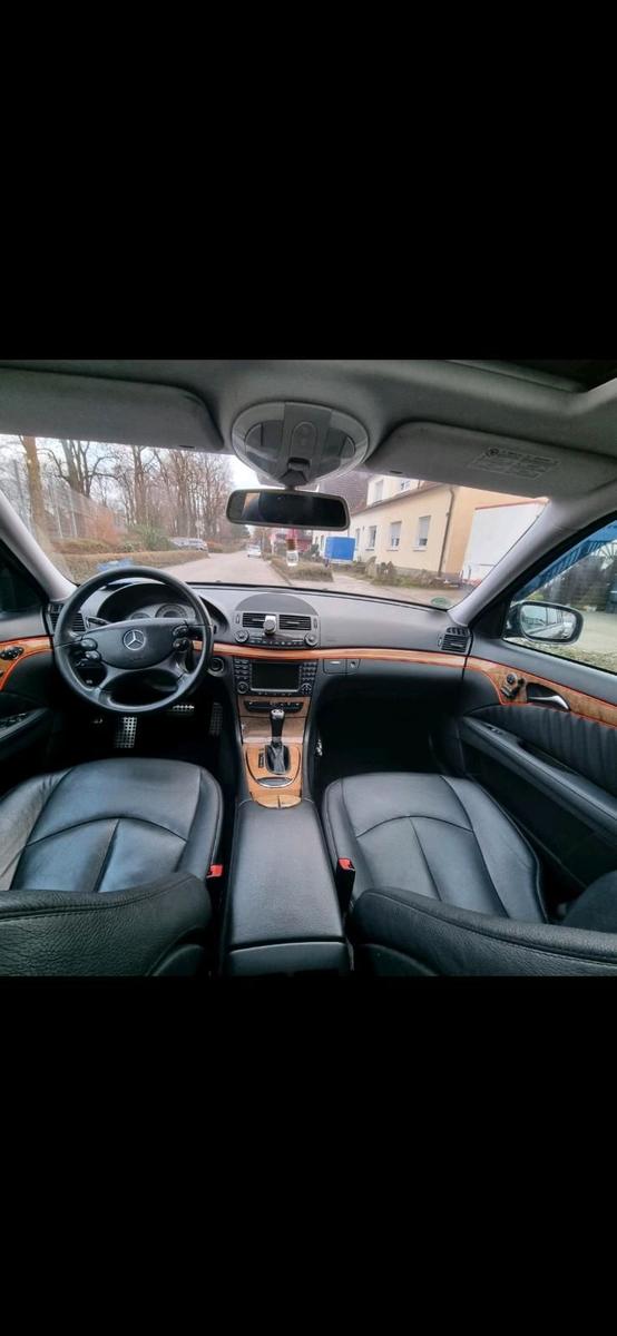 Mercedes-Benz E320 2008 — photo 7