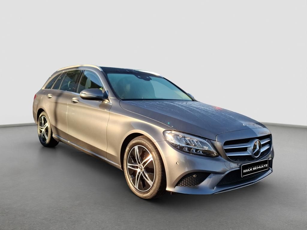 Fahrzeugabbildung Mercedes-Benz C 220 d T-Modell Navi*LED*KeyLess*PakAss*PDC*RFK