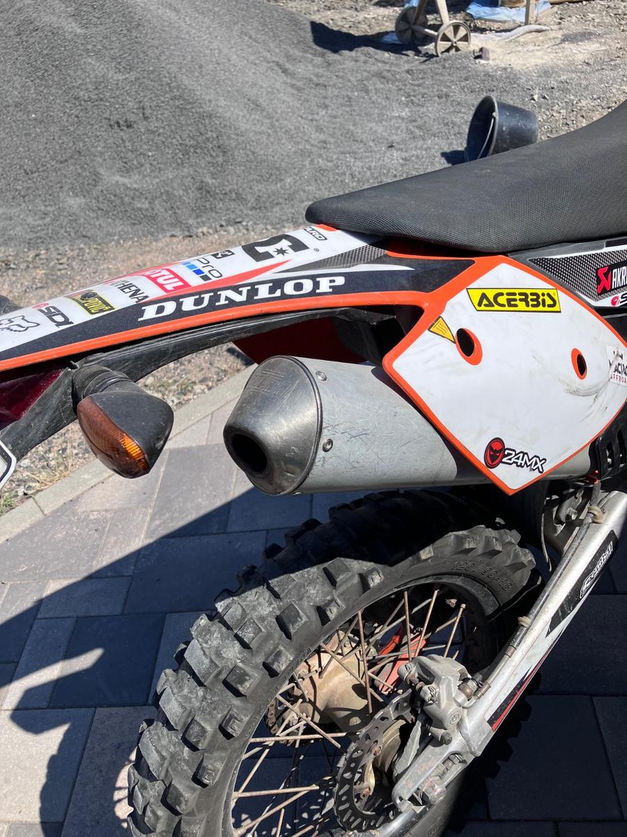 KTM EXC 2004 — engine 250 cm³, 42 HP (31kW)