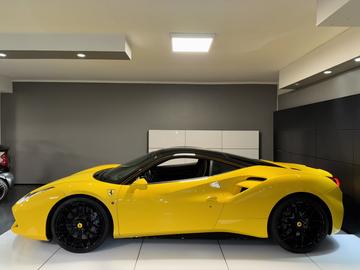 صورة 8 لـ 2018 Ferrari 488 GTB