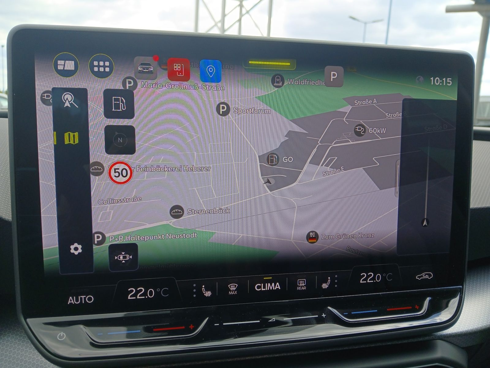 Fahrzeugabbildung SEAT Leon 1.5 eTSI Road Edition Kamera SH