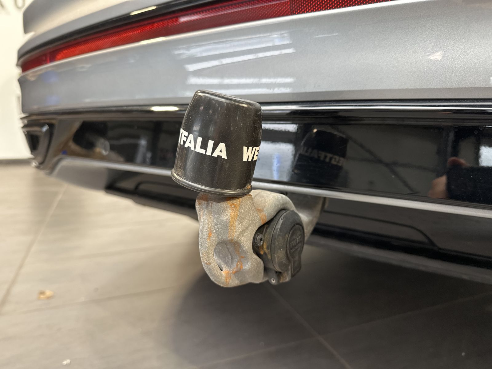 Fahrzeugabbildung Volkswagen Tiguan Allspace R-Line 4M NAV+LED+PANO+AHK+360°