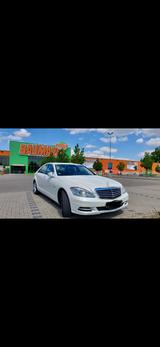 Mercedes-Benz Mercedes S400 HYBRID - Mercedes-Benz S 400 mit Benzin-Antrieb: Navigationssystem