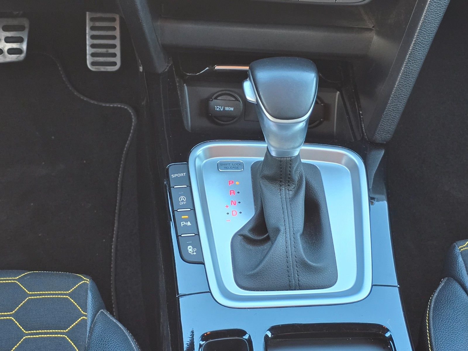 Fahrzeugabbildung Kia XCeed 1.5 T-GDI DCT Xdition WKR Navi Kamera