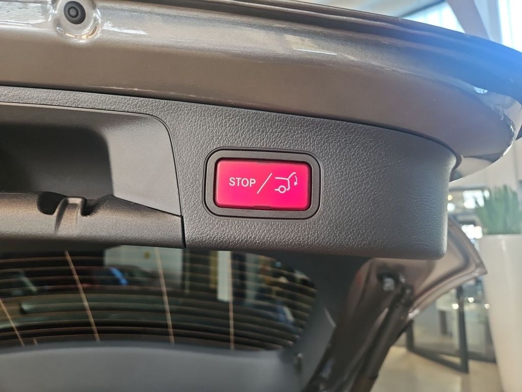 Fahrzeugabbildung Mercedes-Benz EQA 250+ ELECTRIC Navi LED Tempomat SHZ SpurH