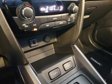 Fotografie 10 des Suzuki Vitara Comfort+ Kamera Navi Schiebedach