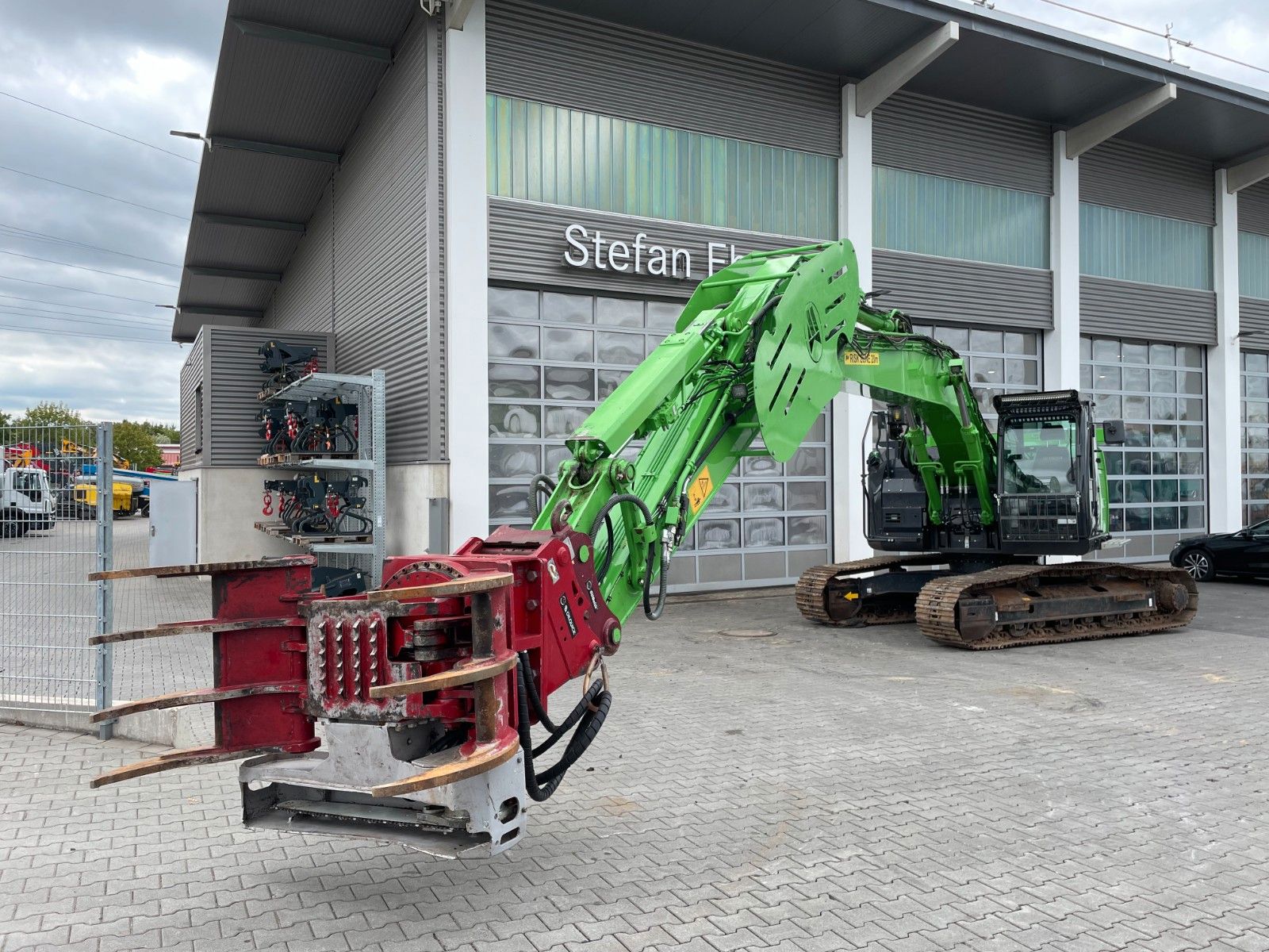 Fahrzeugabbildung Hitachi ZX225USLC-6 / 1.690h / OQ65 / Greifersäge