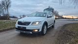 Skoda Octavia 1.8 TSI DSG 4x4 Scout Combi Scout - Skoda Octavia Scout mit Benzin-Antrieb