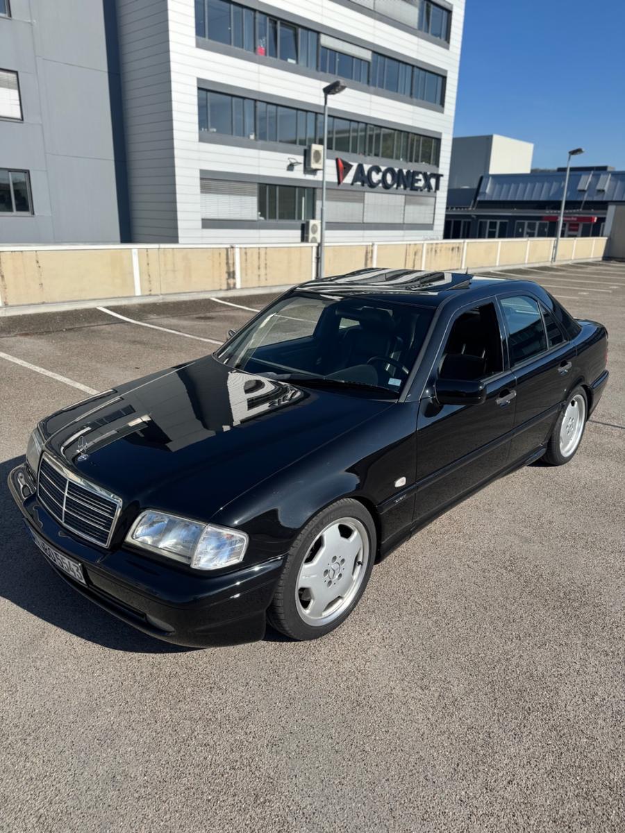 Mercedes-Benz C 43 AMG Black in Black*Alcantara*Limo