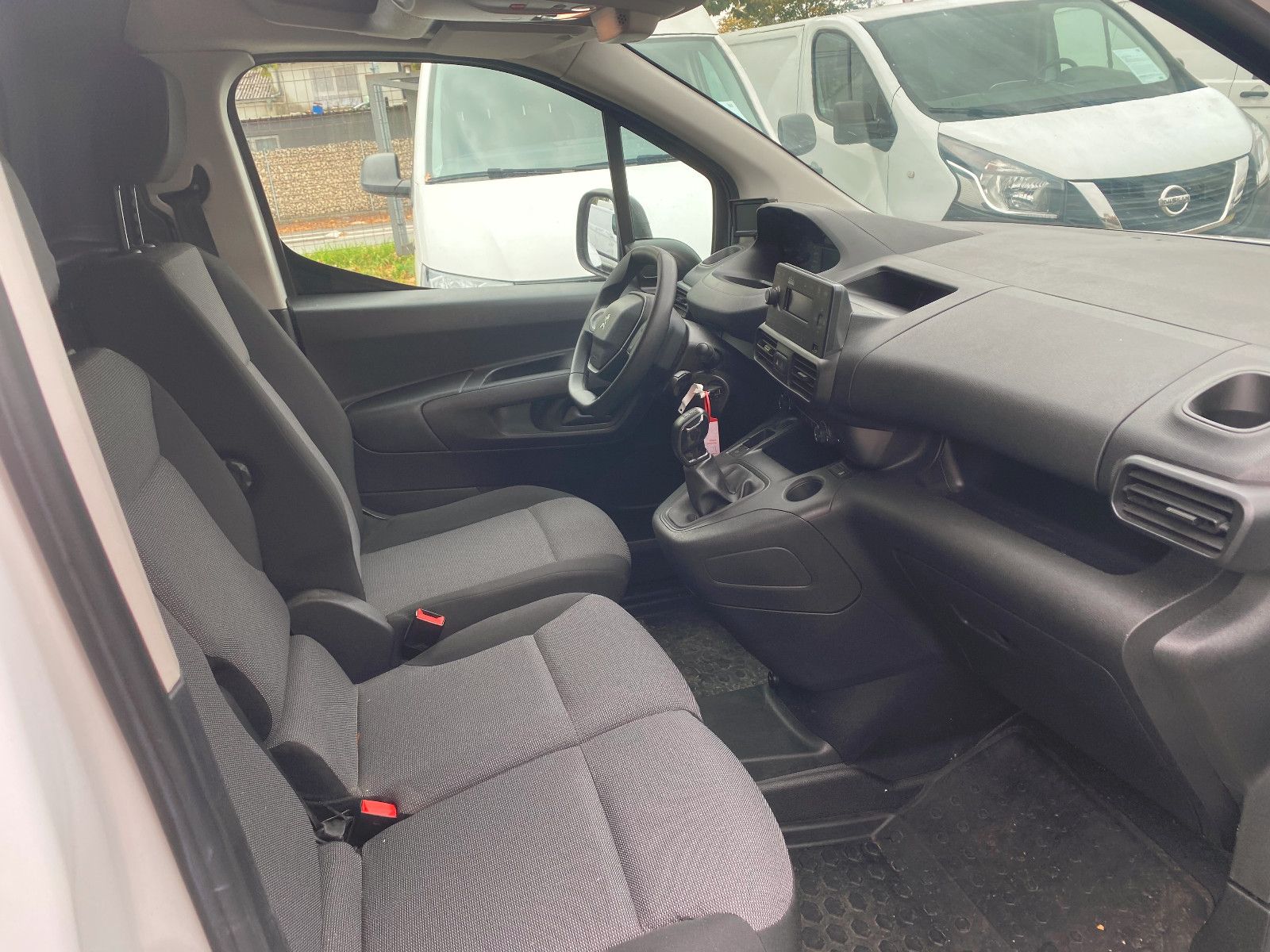 Fahrzeugabbildung Peugeot PEUGEOT Partner1.6BlueHDi ServiceEdition,Kasten