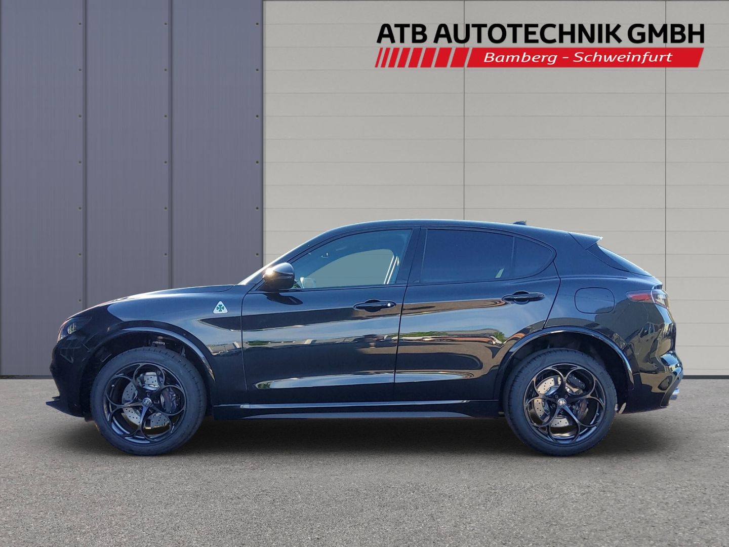 Fahrzeugabbildung Alfa Romeo Stelvio Quadrifoglio 520PS Panodach 1,99% Finanz