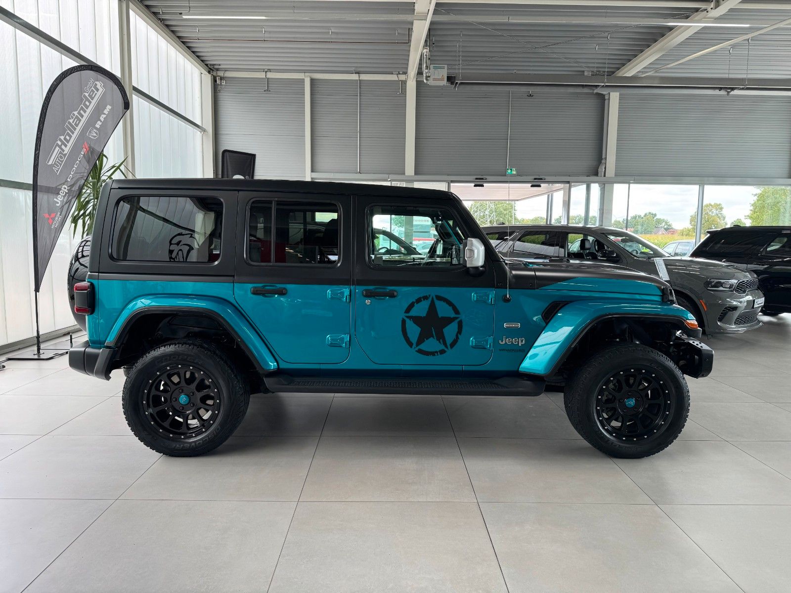 Fahrzeugabbildung Jeep Wrangler 2.2 CRDi Sahara Overland "SkyOne AHK"