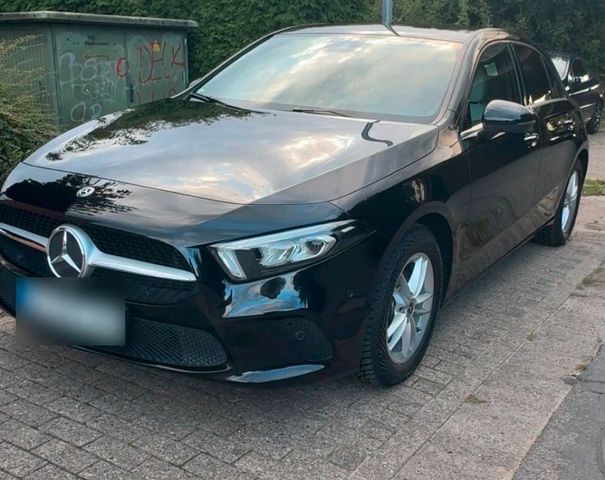 MERCEDES-BENZ Mercedes Benz A 180