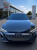 Audi Q8 e-tron 50 e-tron quattro S line S line