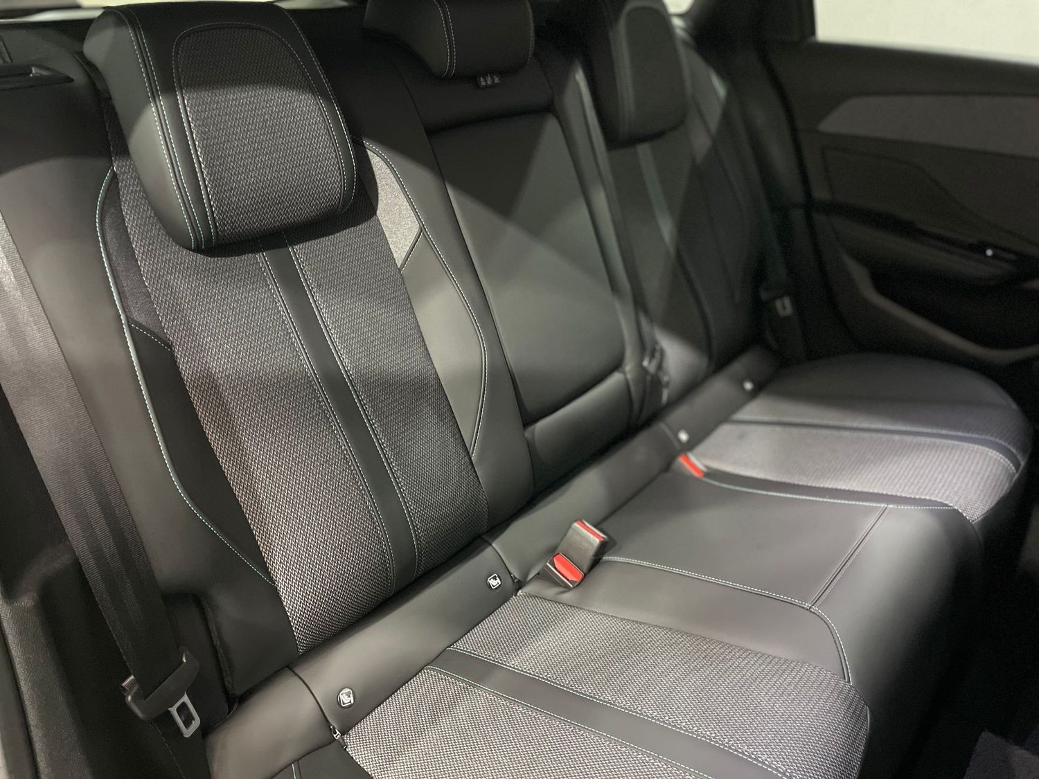 Fahrzeugabbildung Peugeot 308 Allure Pack #ACC#LED#V-Cock#Kamera#Spur#