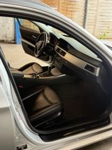 BMW 330 Baureihe 3 Touring 330d xDrive - BMW 330: 330d Xdrive