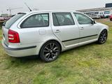 Skoda Octavia Combi Ambiente - Skoda Octavia aus 2007: Ambiente