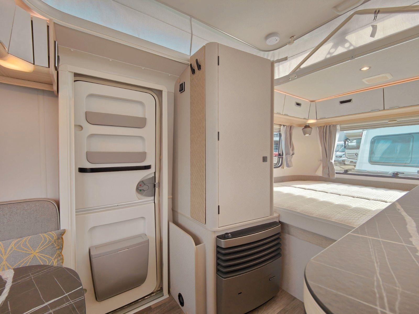 Fahrzeugabbildung HYMER / ERIBA / HYMERCAR Touring 310 Urban - SPRING SALE -