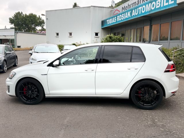 Volkswagen Golf 7 GTD  *SHZ*STDHZ*PANO*AHK*Keyless*