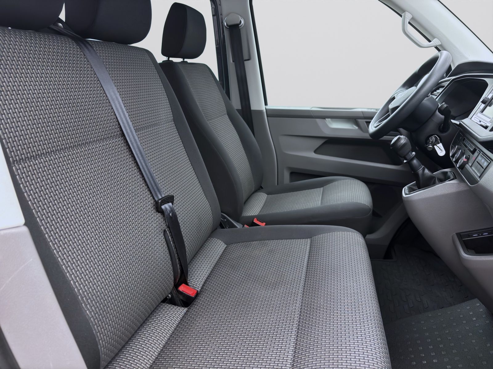 Volkswagen T6 Kombi - Bild 16