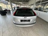 Ford Focus Lim. Ghia - Ford Focus aus 2007: Ghia