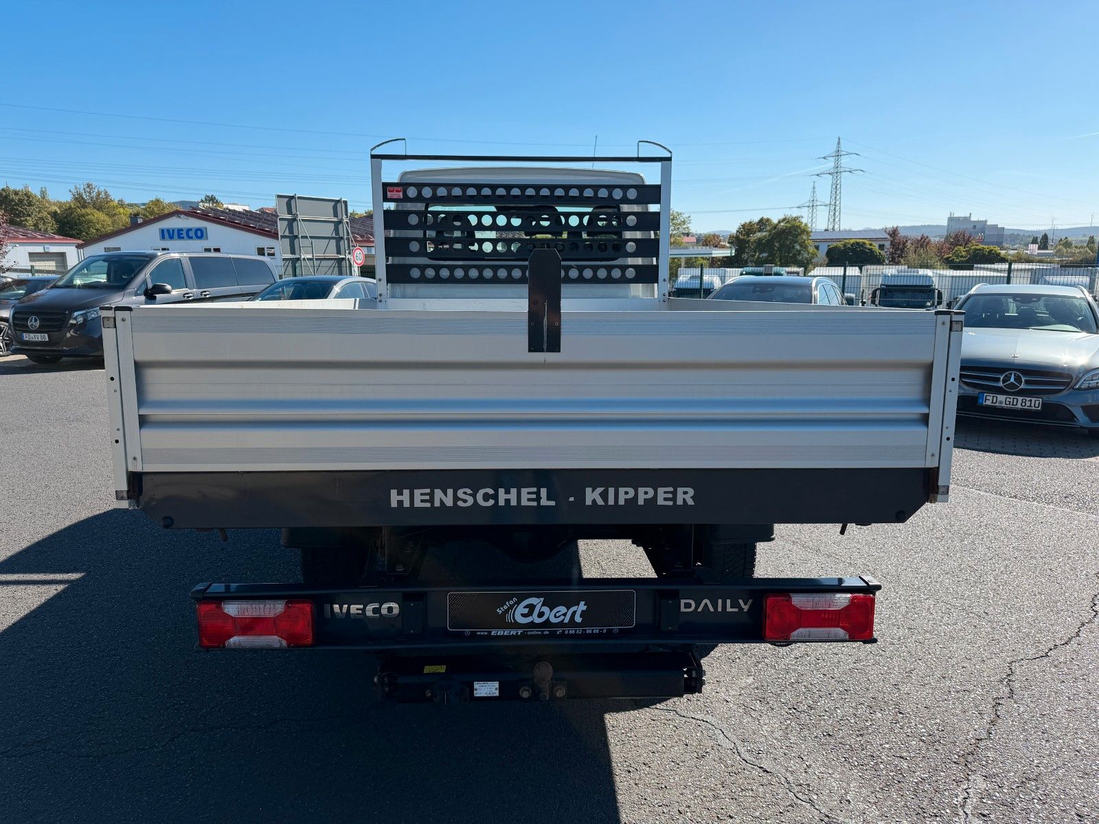 Fahrzeugabbildung Iveco Daily 35 S 14 Henschel 3-S-Kipper Klima 3450mm
