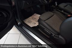 MINI ONE (F56)~Automatik~Teilleder~Chili~LED~Klimaaut MINI ONE (F56)~Automatik~Teilleder~Chili~LED~Klimaaut