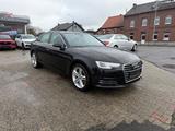 Audi A4 Lim. PDC vo+ht Sitzhz Navi Sportpak. Tempo - Audi A4 mit Benzin-Antrieb: Limousine, mit Klimaautomatik