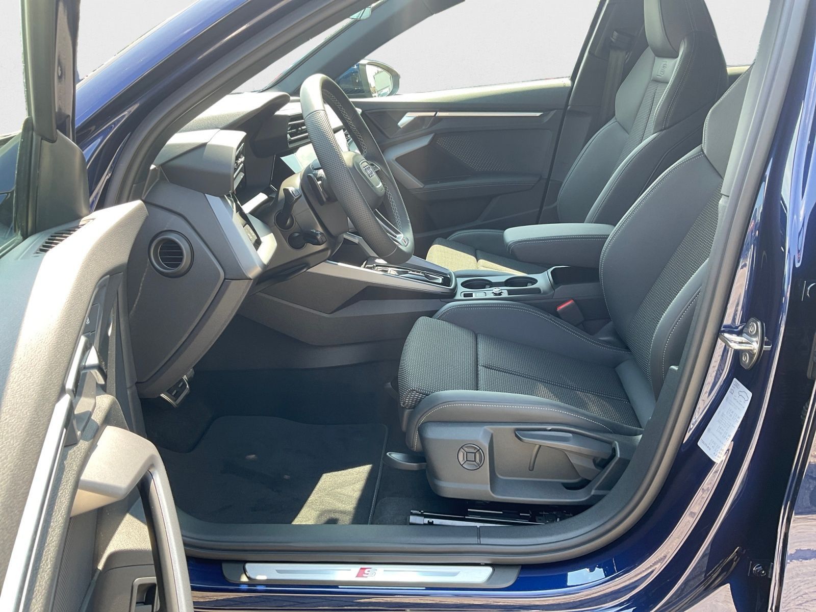 Audi A3 Sportback 35 TDI S line Matrix AHK Memory foto 10