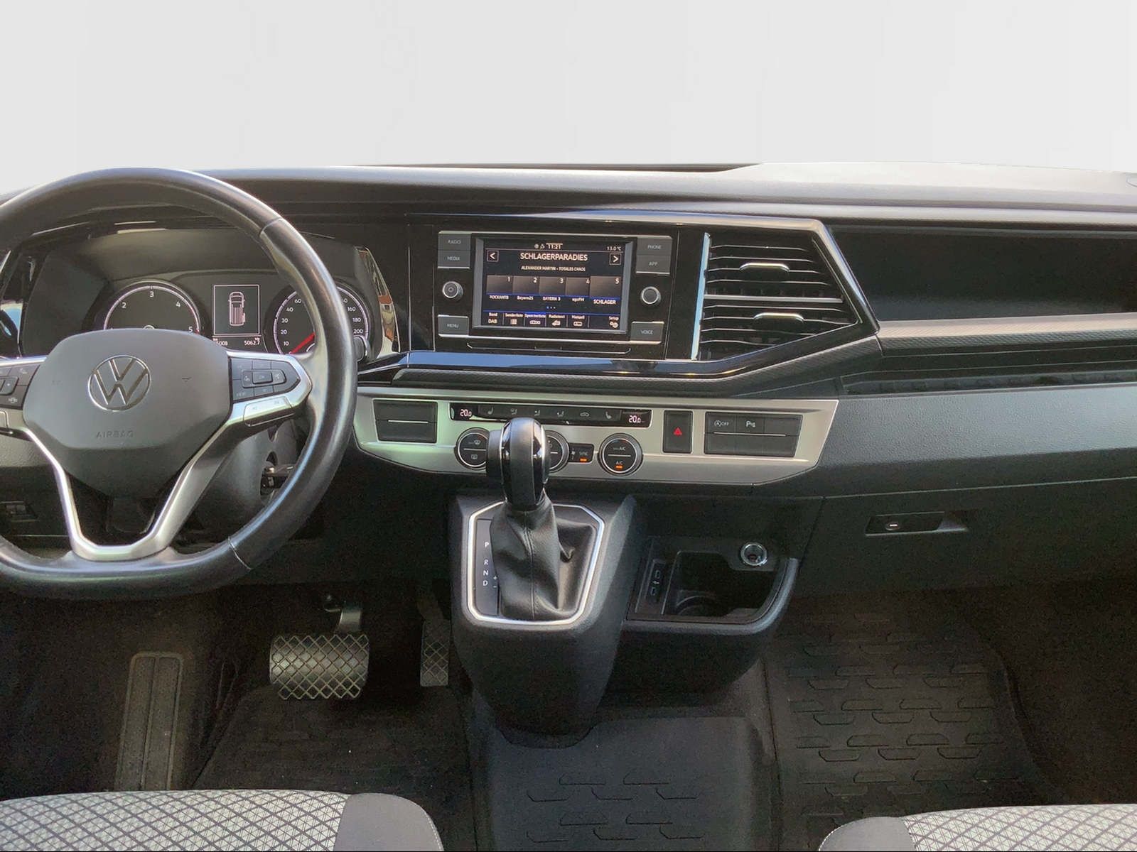 T6.1 Multivan 2.0 TDI SHZ,PDC,AHK.