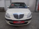 Lancia Ypsilon 1.2 16V Oro - Lancia Ypsilon mit Benzin-Antrieb: Kleinwagen