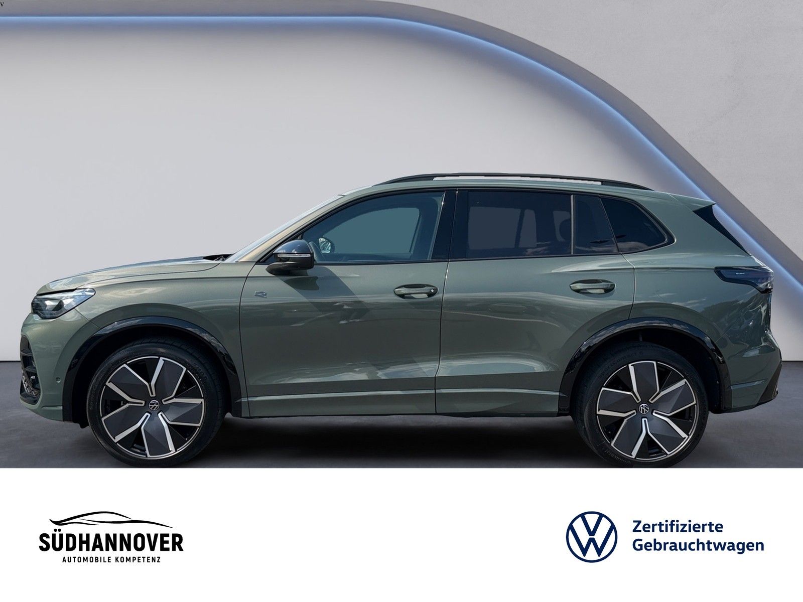Volkswagen Tiguan R-Line 2.0 TSI DSG ACC AHK AREA VIEW PANO foto 3