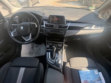 BMW 218 - 8