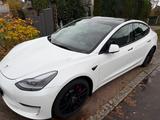 Tesla Model 3 Performance - Tesla Gebrauchtwagen in Hamburg
