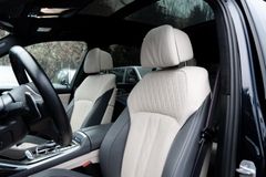 BMW X7 M60 – 22 / 35
