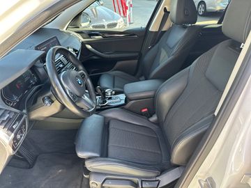 BMW X3 xDrive30e xLine Head-Up HiFi DAB LED WLAN