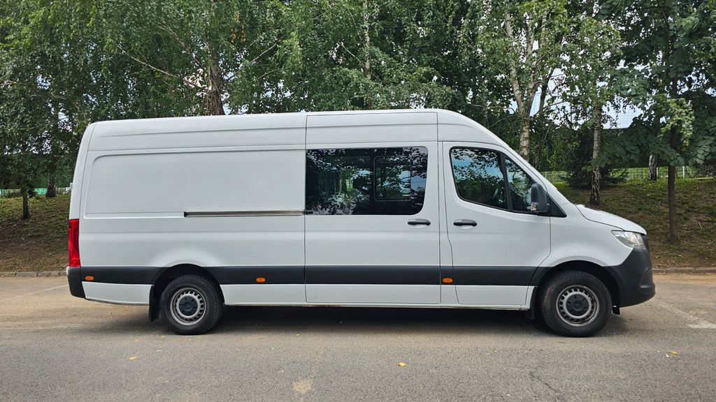 Image of Mercedes-Benz Sprinter