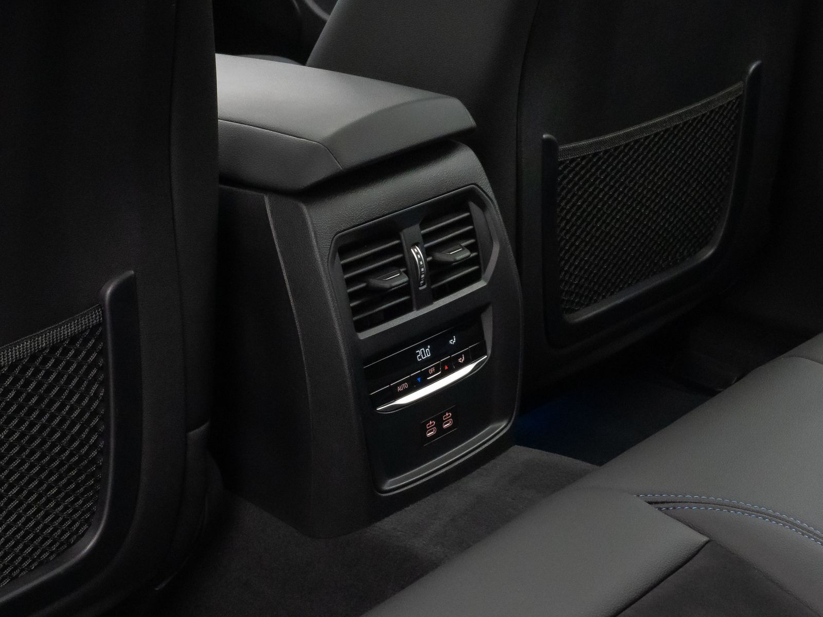 Fahrzeugabbildung BMW i4 eD40 M Sport Gran Coupè Kamera Glasdach HUD