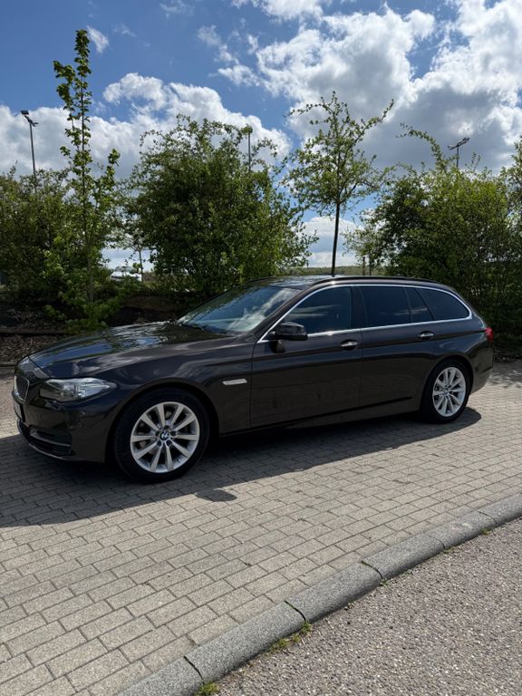 Image of BMW 520